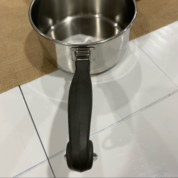 Farberware 1 QT Saucepan 18/10 Stainless Steel EUC - Picture 3 of 5